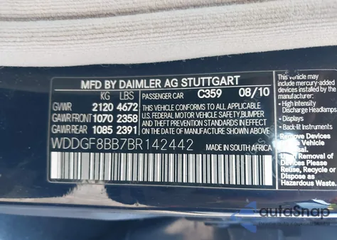 2011 Mercedes-Benz C 300 Luxury 4Matic/Sport 4Matic z USA, uszkodzony, nr VIN WDDGF8BB7BR142442